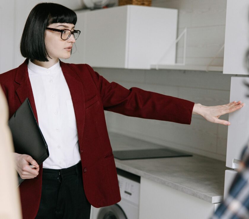 pexels-ivan-s-8962573